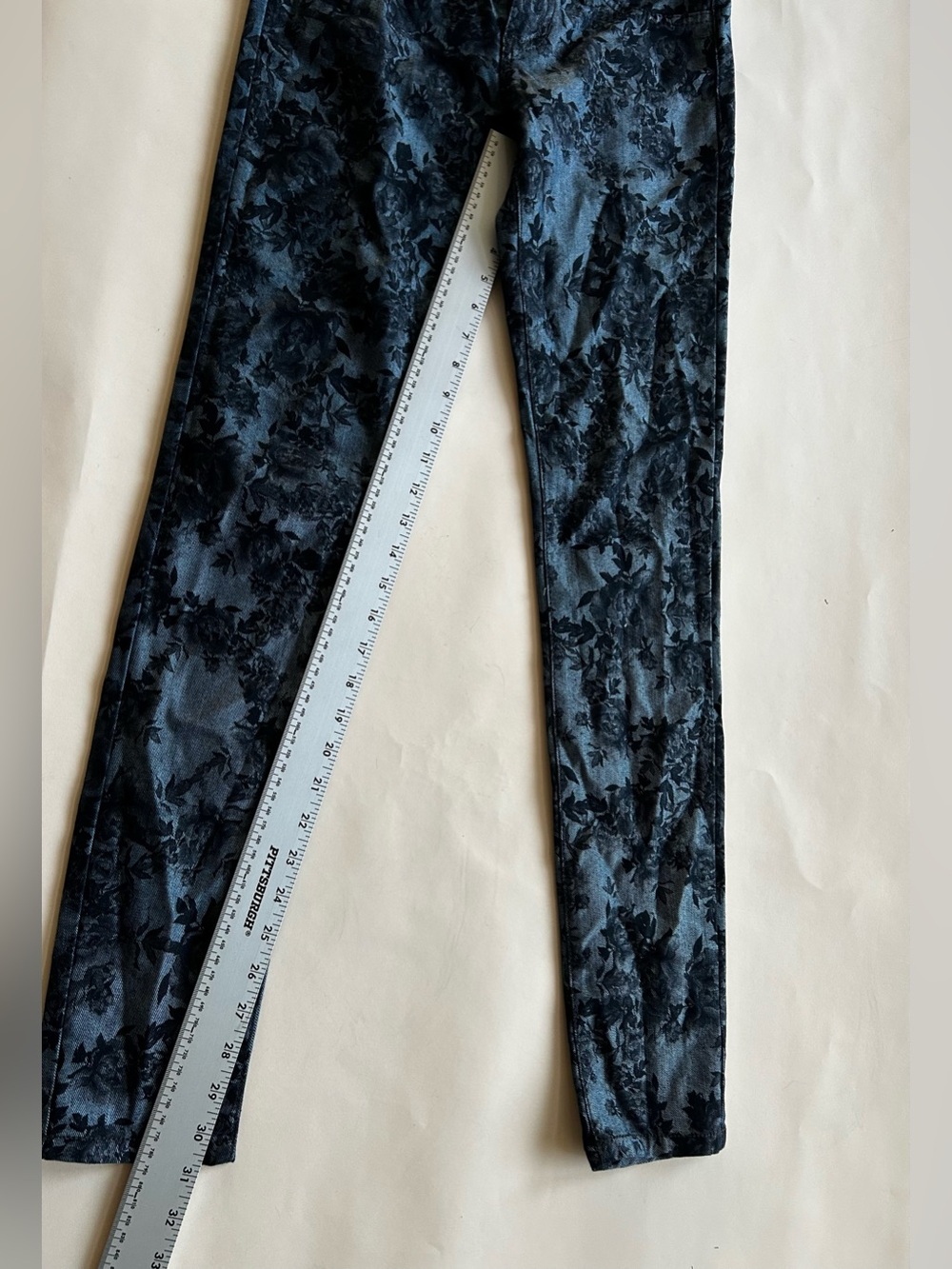 Blue Floral-Print Skinny Jeans Hidden jeans size 3 - Picture 4 of 8